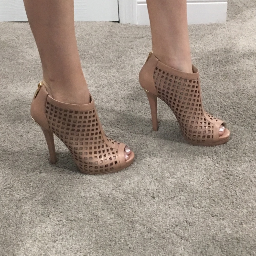 MK HEELS - 100% AUTHENTIC